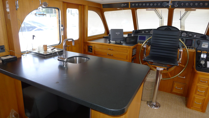 Dakota Yacht Photos Pics 