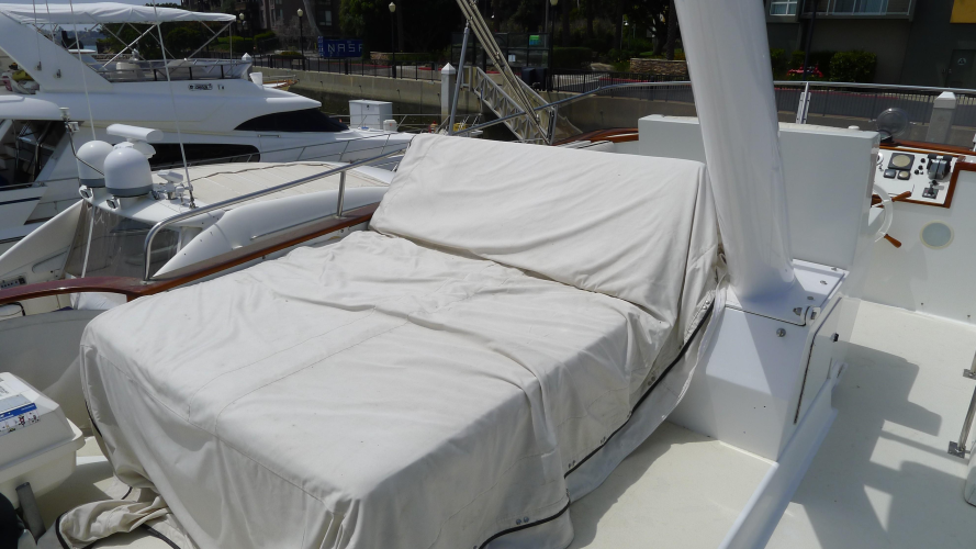 Dakota Yacht Photos Pics 