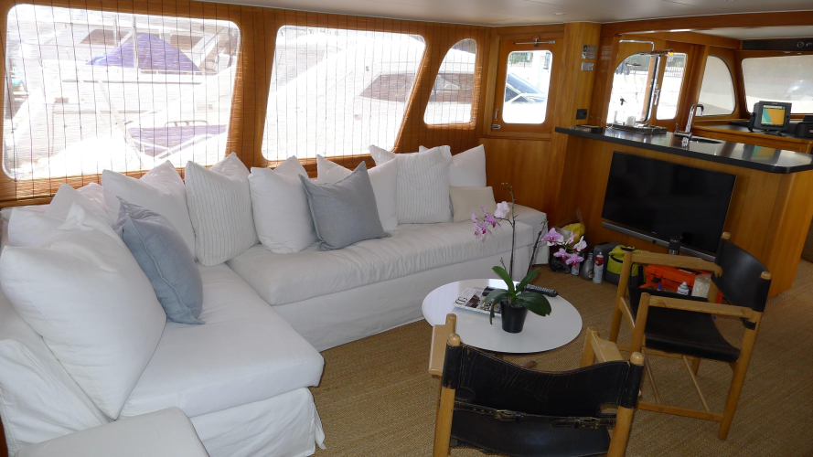 Dakota Yacht Photos Pics 