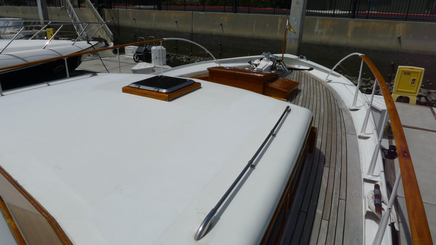 Dakota Yacht Photos Pics 