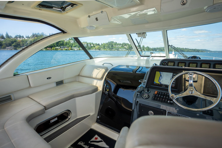 Lazy V Yacht Photos Pics 
