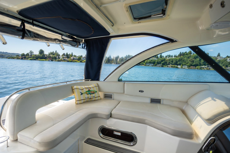 Lazy V Yacht Photos Pics 