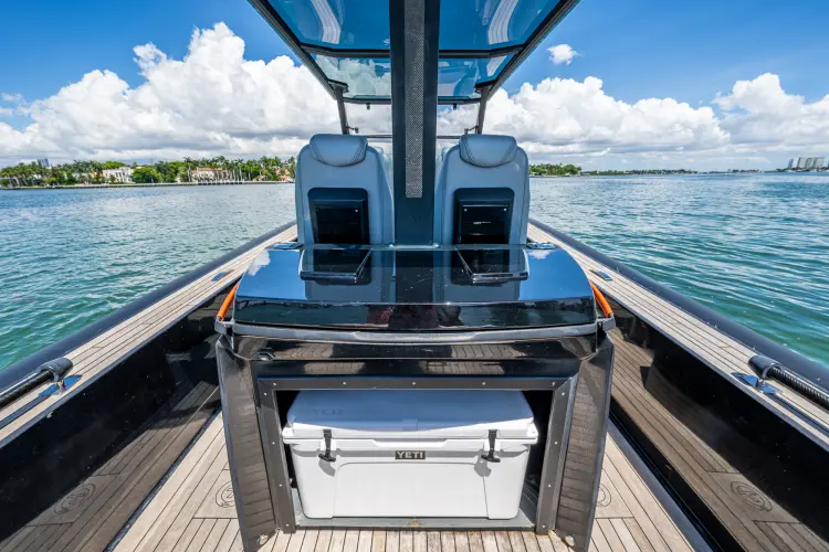 Fightertown Yacht Photos Pics 