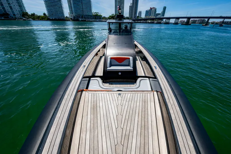 Fightertown Yacht Photos Pics 