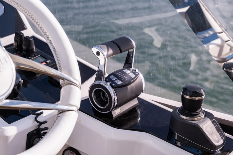 Chinonino Yacht Photos Pics 