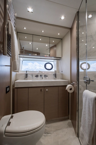 Chinonino Yacht Photos Pics 