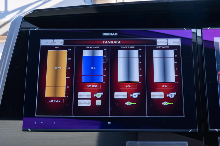 Chinonino Yacht Photos Pics 