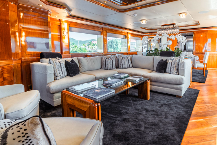 Temptation Yacht Photos Pics 