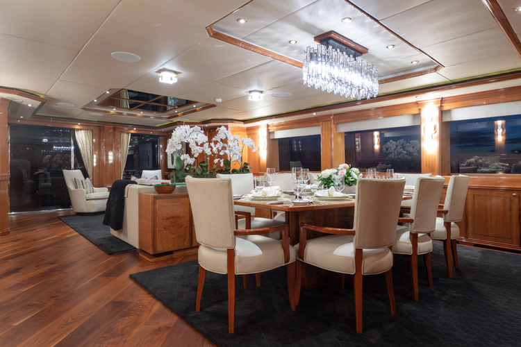 Temptation Yacht Photos Pics 