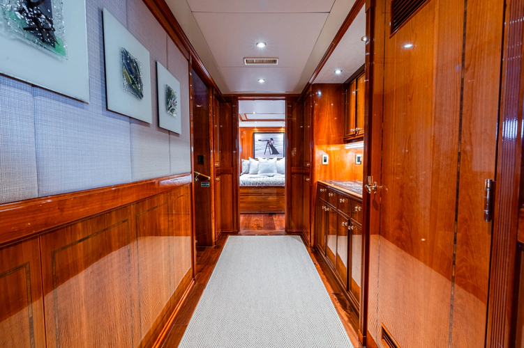 Temptation Yacht Photos Pics 