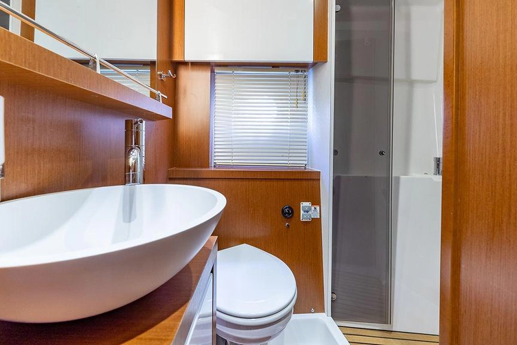 Alegria Yacht Photos Pics 