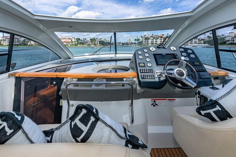 Alegria Yacht Photos Pics 