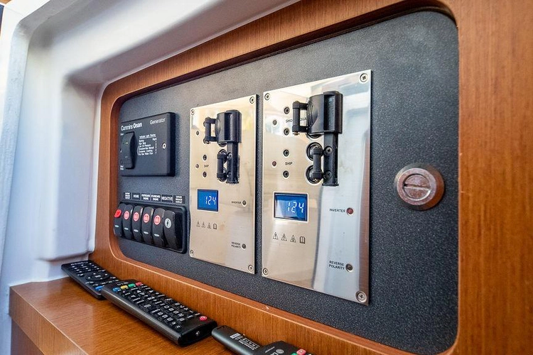 Alegria Yacht Photos Pics 