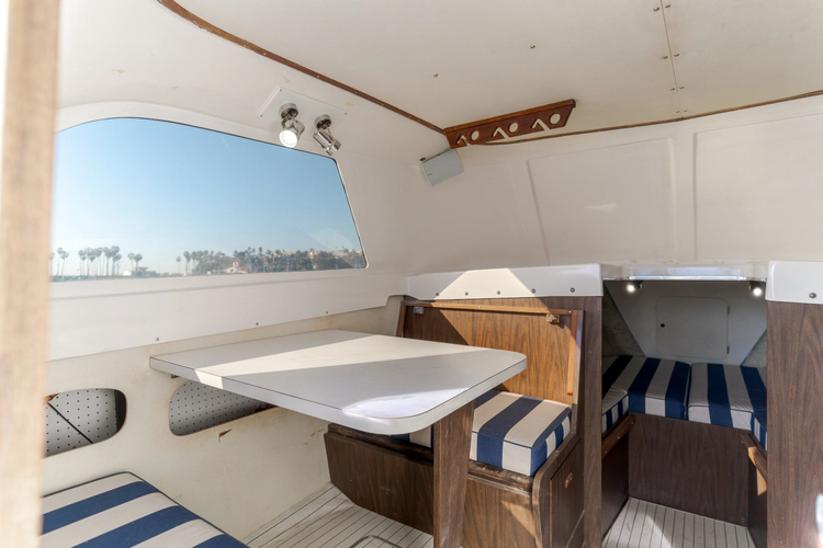 Patriot Yacht Photos Pics 