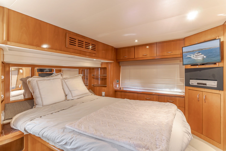 Just Us Yacht Photos Pics 