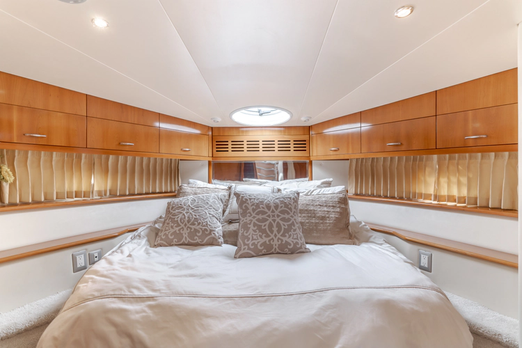 Just Us Yacht Photos Pics 