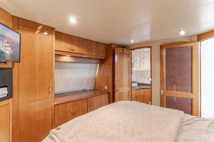 Just Us Yacht Photos Pics 