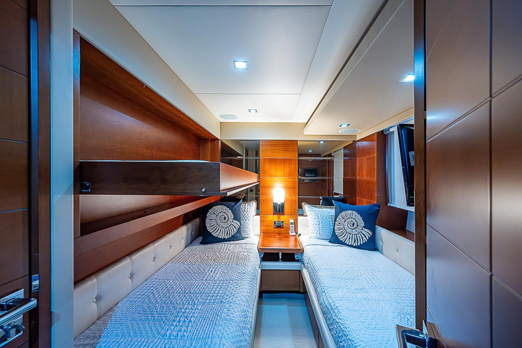 Reset Yacht Photos Pics 
