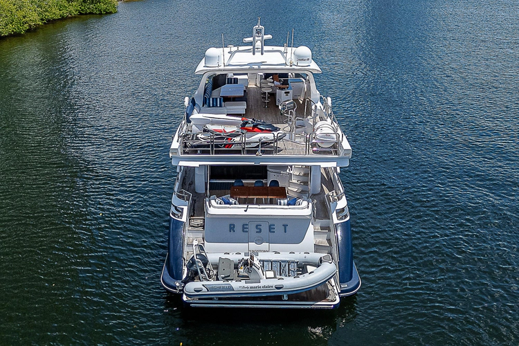 Reset Yacht Photos Pics 
