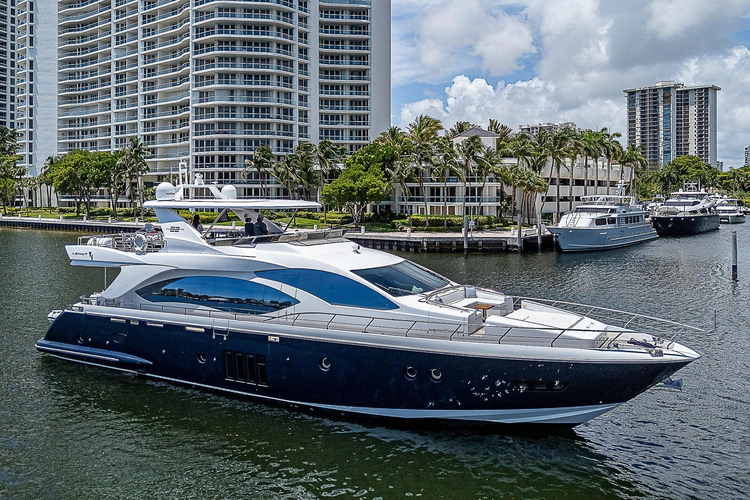 Reset 82' Azimut 2011