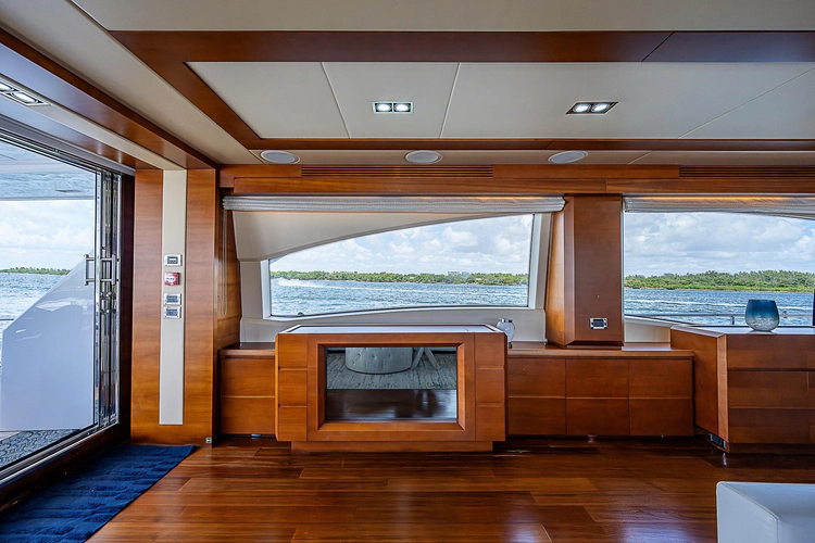 Reset Yacht Photos Pics 