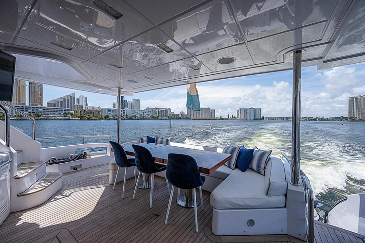 Reset Yacht Photos Pics 