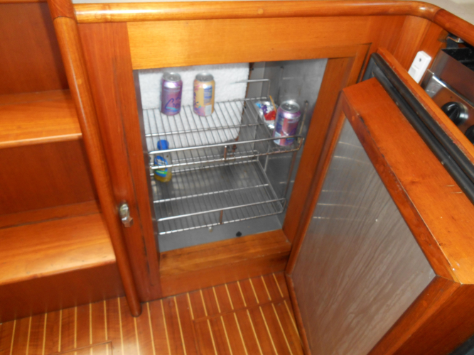 Balmy Yacht Photos Pics 