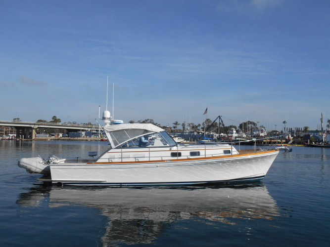 Balmy Yacht Photos Pics 