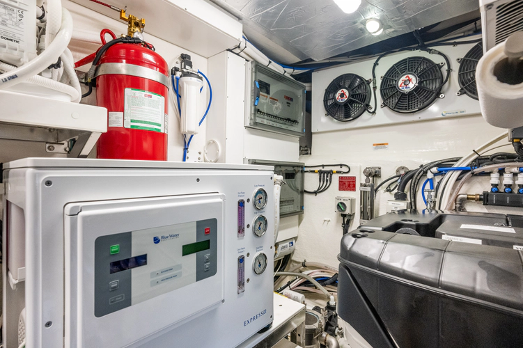 Jaaamn Yacht Photos Pics 