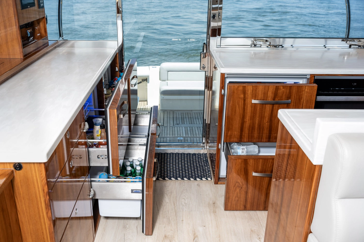 Jaaamn Yacht Photos Pics 