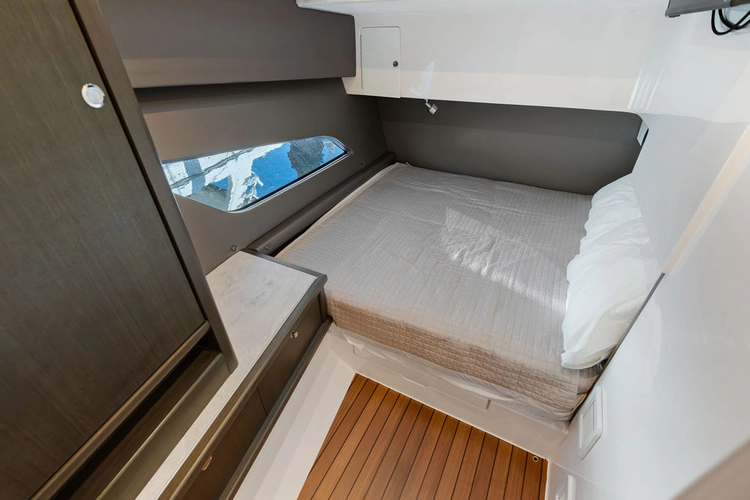 Salty Dog Yacht Photos Pics 