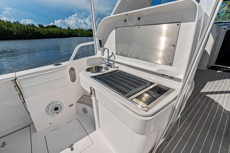 Salty Dog Yacht Photos Pics 