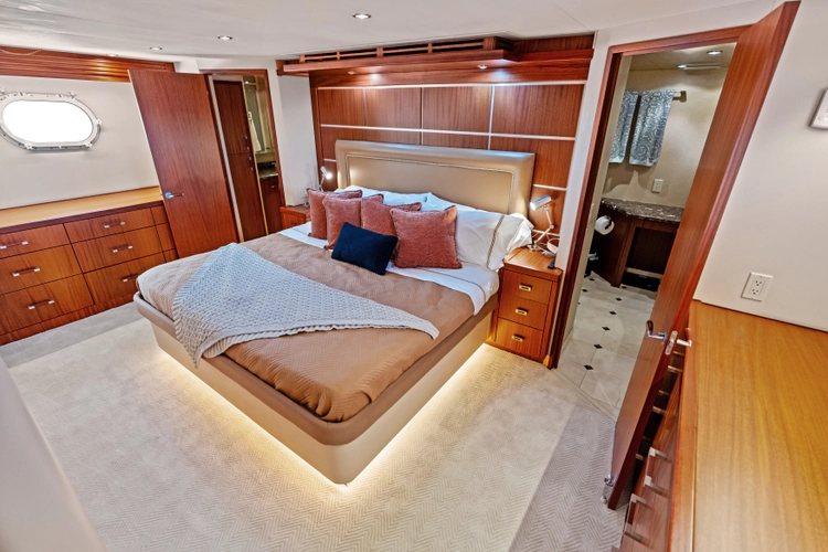 Firth's Chasm Yacht Photos Pics 