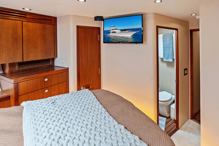 Firth's Chasm Yacht Photos Pics 