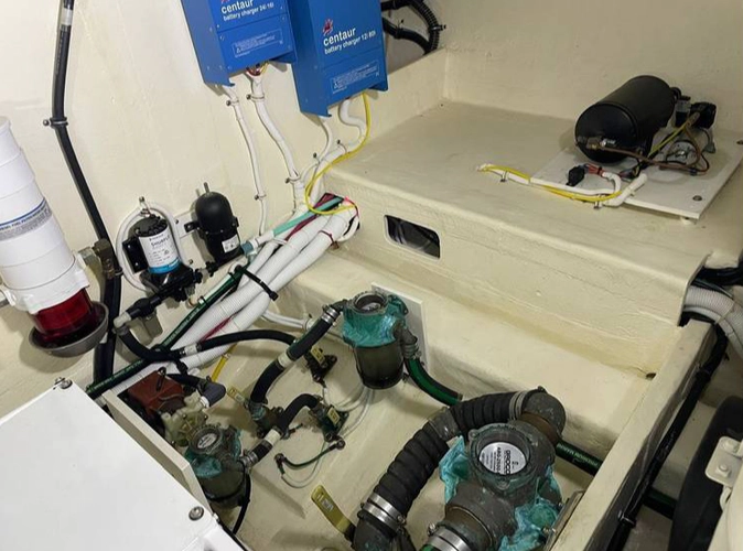 Mi Dia Yacht Photos Pics 