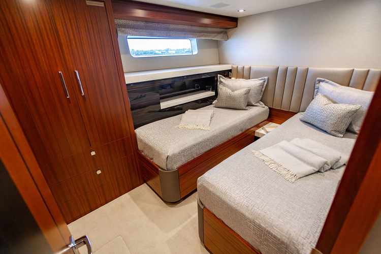 Tru Luv Yacht Photos Pics 
