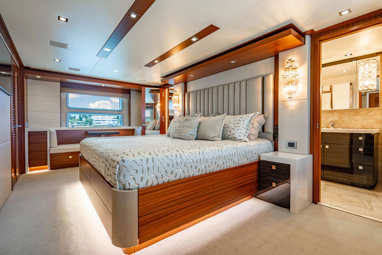 Tru Luv Yacht Photos Pics 