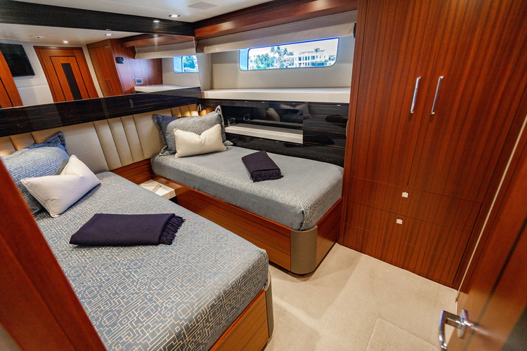 Tru Luv Yacht Photos Pics 