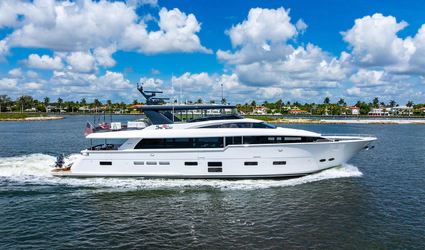 105' Hatteras 2022 Yacht For Sale