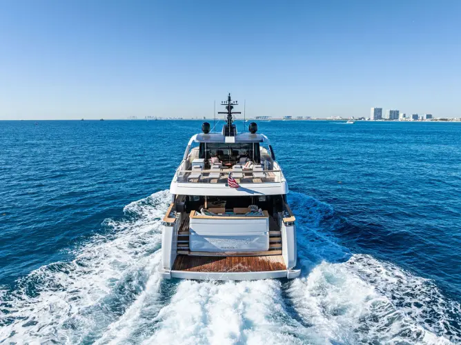 Poboy Yacht Photos Pics 