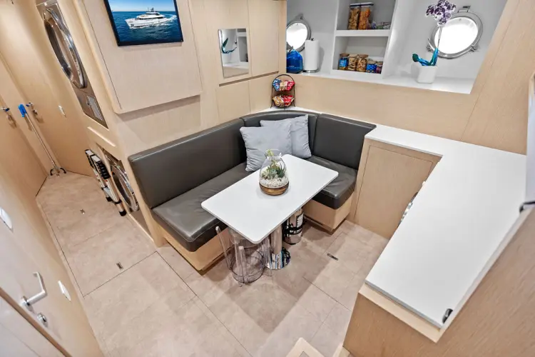 Poboy Yacht Photos Pics 