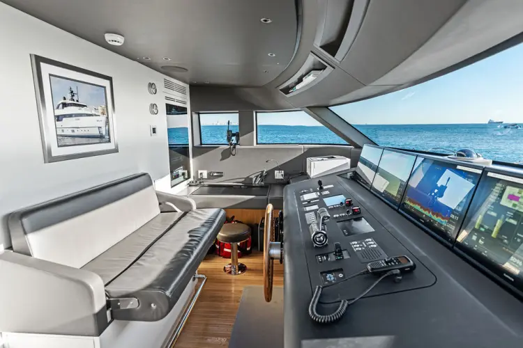 Poboy Yacht Photos Pics 