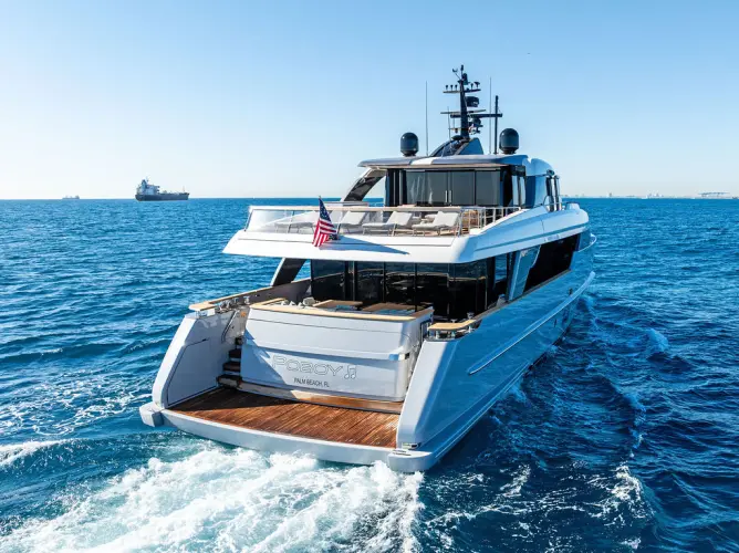 Poboy Yacht Photos Pics 
