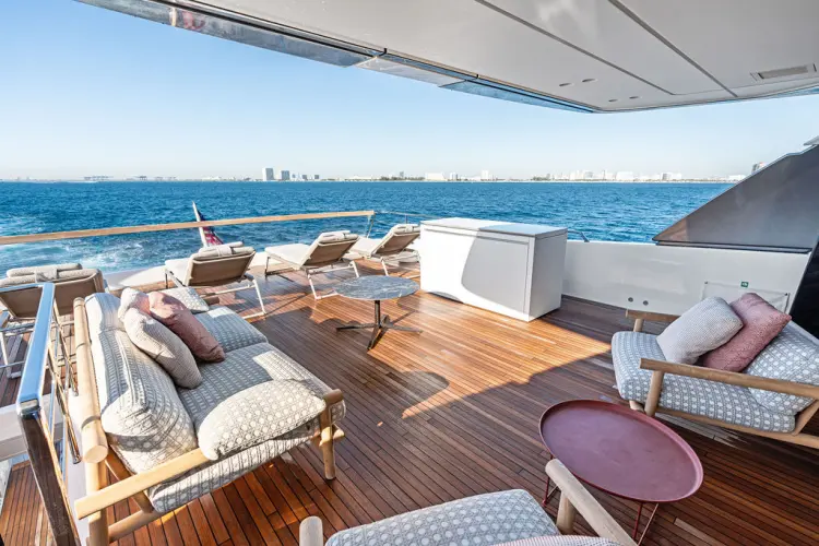 Poboy Yacht Photos Pics 
