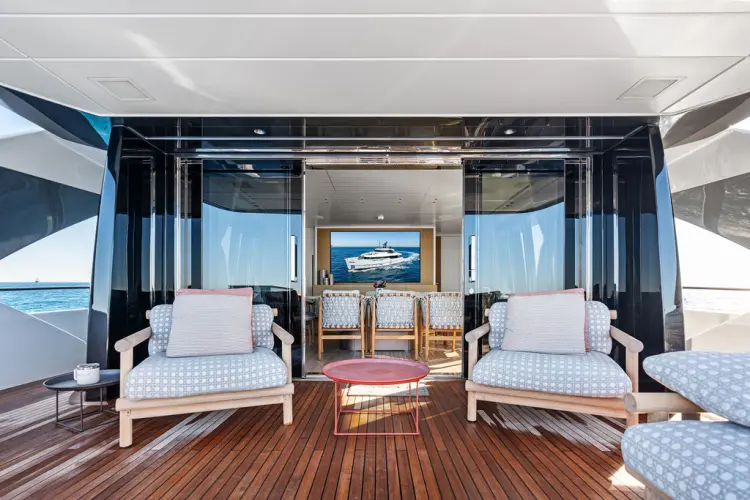 Poboy Yacht Photos Pics 