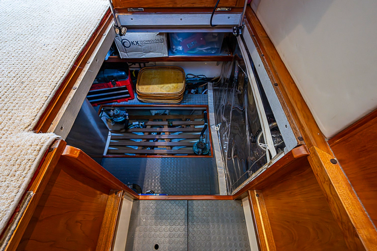 Uncorked Yacht Photos Pics 