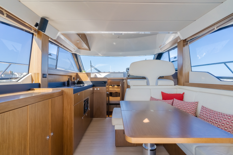 Special Place Yacht Photos Pics 