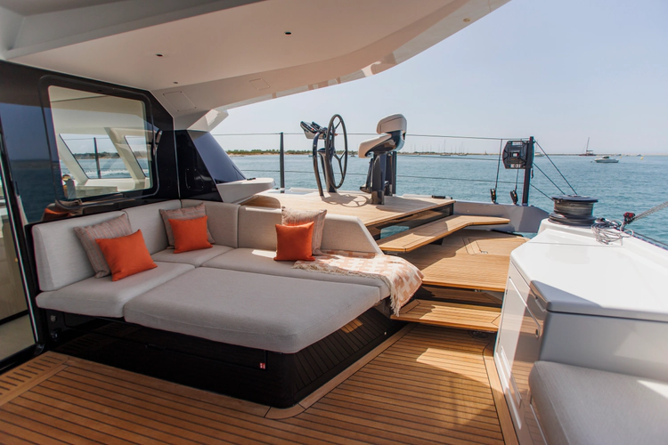 Gunboat 80 Yacht Photos Pics 