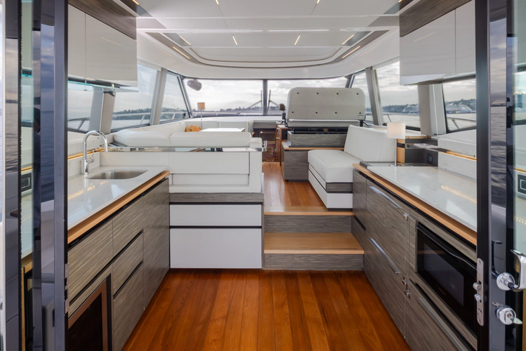 Tiara C49 Coupe Yacht Photos Pics 