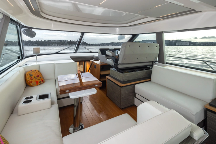 Tiara C49 Coupe Yacht Photos Pics 